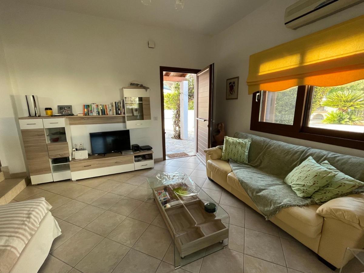 Porto Hydra - Villa Mirani Ермиони Екстериор снимка