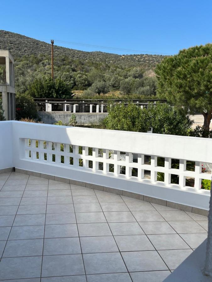 Porto Hydra - Villa Mirani Ермиони Екстериор снимка